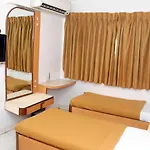 Hotel Fabhotel Kamran Residency - Nr Lbs Marg