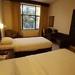 The Caliph Hotel, Near Powai 3* Mumbai