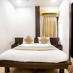 Victoria Hotel 2*