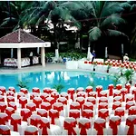 The Retreat Hotel & Convention Centre