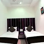Apple Suites
