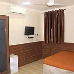 Sea Sands Hotel