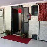 Sea Sands Hotel