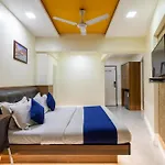 Hotel Jodiya - Near Cst