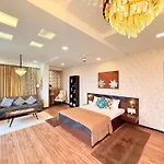Hilltop Hideaway Party Friendly 4bhk Pool By Spacez Villa *