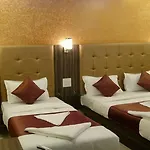 Flagship 83490 Hotel Bently Palace 3*