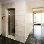 Lucky Goregaon 3*