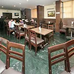 Hotel Lucky Goregaon