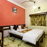 Hotel Mogul Palace - Near Masjid Bunder 3*