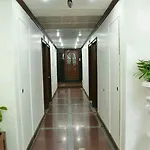 Hotel Mogul Palace - Near Masjid Bunder