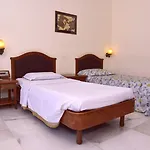 Atithi Hotel 2*