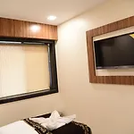 Hotel Flora Fountain,Fort