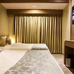 The Falcon Inn - Mumbai Central