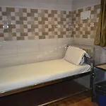 Shadab Palace Hotel *