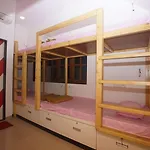 Staytion Dorm- A Backpackers * Mumbai