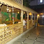 Hostel Sunshine Backpackers, Airport Mumbai