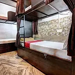 Sunshine Backpackers, Airport Hostel *