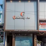 Oyo 23259 Hotel Galaxy Inn