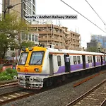 Oyo 23259 Hotel Galaxy Inn