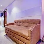 Fabexpress Alive - Nr Juhu Hotel