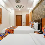 Fabexpress Alive - Nr Juhu Hotel