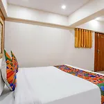 Fabexpress Alive - Nr Juhu Hotel
