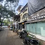 The B Town Hotel