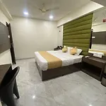 The B Town Hotel