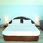 Hotel Country By Turtle & - Airport