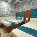 Tip Residency Hotel
