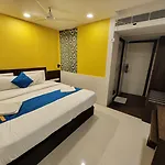 Aura - Near Malad Link Road Hotel Mumbai