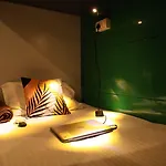 Forrest Hostel