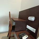 Hotel West