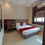 West Hotel