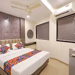 Fabhotel Well Back Mumbai
