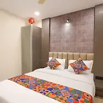 Fabhotel Well Back