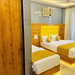 Hotel New National 3*