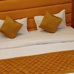 Hotel New National 3*
