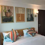 Eden Chic 1 Bhk Bandra W - Gated - 24-7 Security