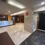 Hotel Lucky Goregaon Mumbai