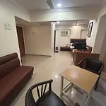 Hotel Lucky Goregaon 3*