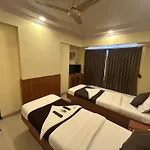Hotel Lucky Goregaon Mumbai
