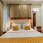 Hotel Lords, Fort