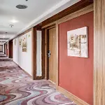 Townhouse Royal Palms Hotel - Lily Collection