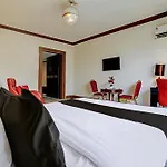 Townhouse Royal Palms - Lily Collection Hotel