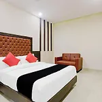 Hotel Collection O Vertigo Suite 3*