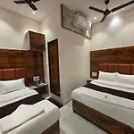 Hotel Powai Palace