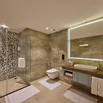 Iconiqa International Airport 5* Mumbai