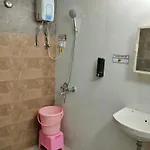 Ivory Room, Ac, Smart Tv, Ensuite, Independent Homestay