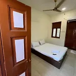 Hotel Galaxy Executive Guest House & Ac Dormitory